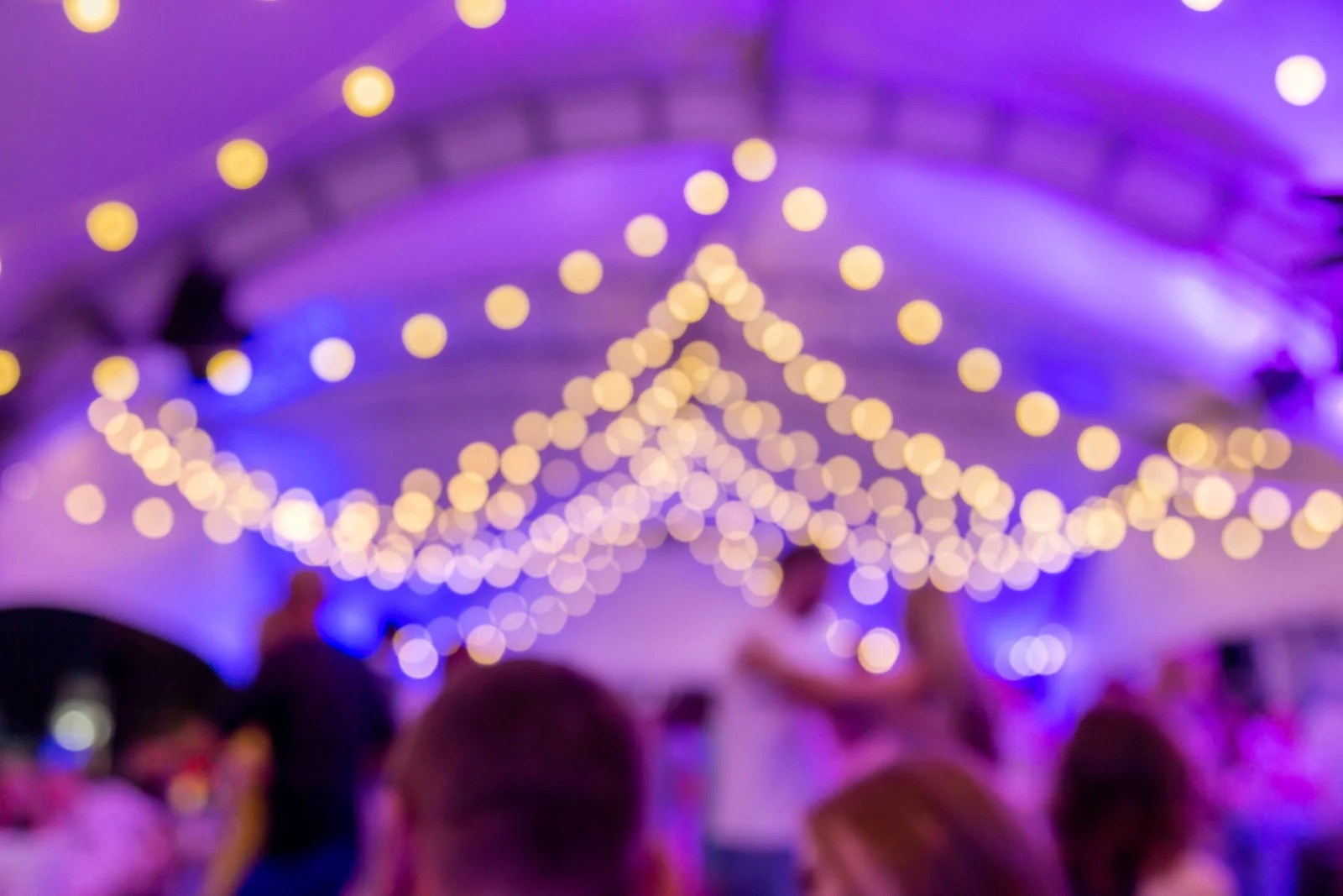 imgi_18_defocused-bokeh-background-at-the-dance-club-2025-03-09-00-32-40-utc-scaled (3)
